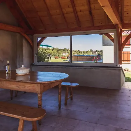 Beautiful Near And Forest Holiday home *