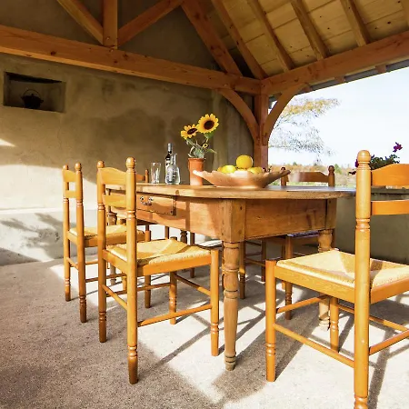 Beautiful Near And Forest Holiday home *